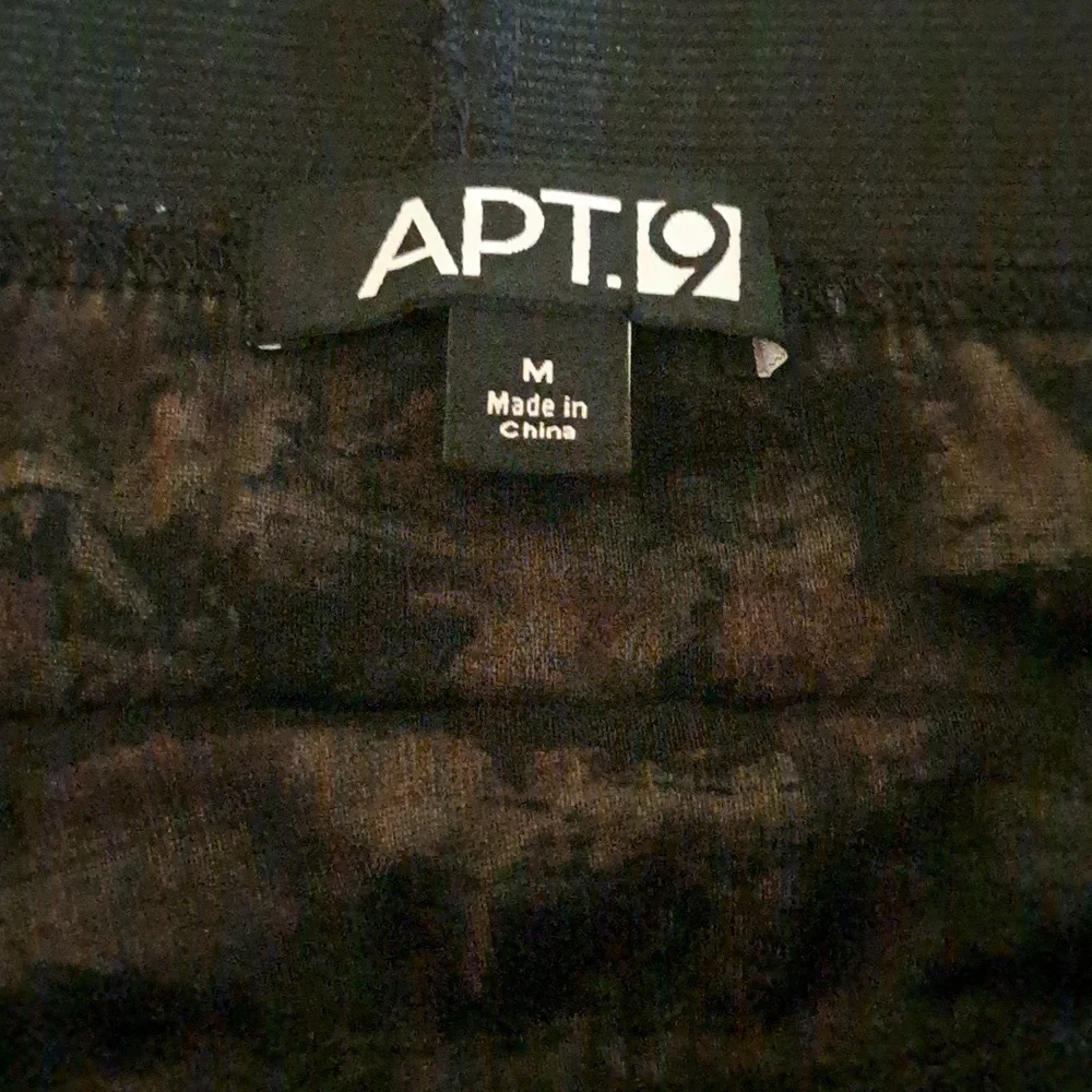 APT 9 SKIRT NWT Size Medium Floral W32" L 22" - Picture 3 of 4